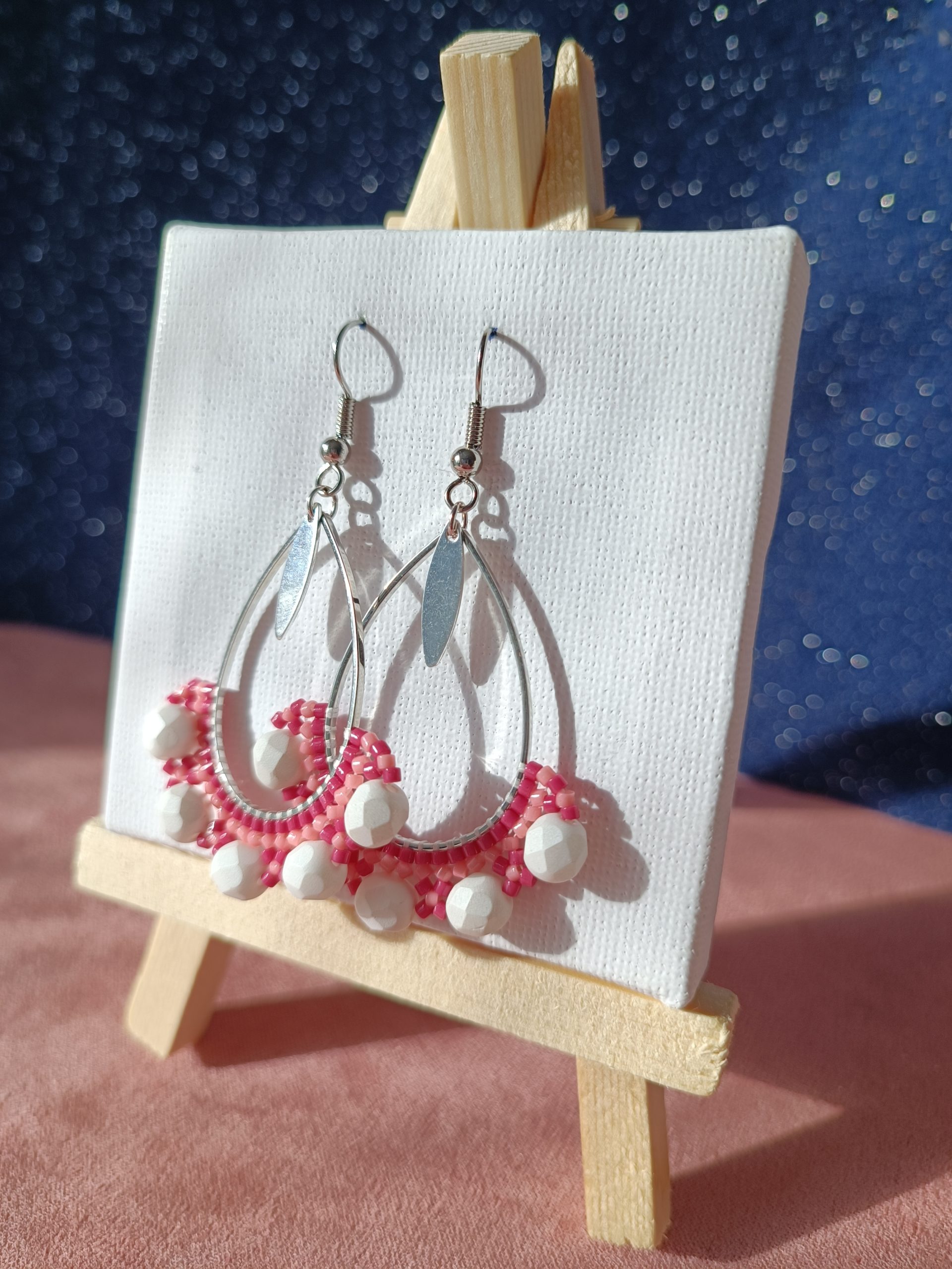 Boucles d’oreilles – Goutte Blanc et rose