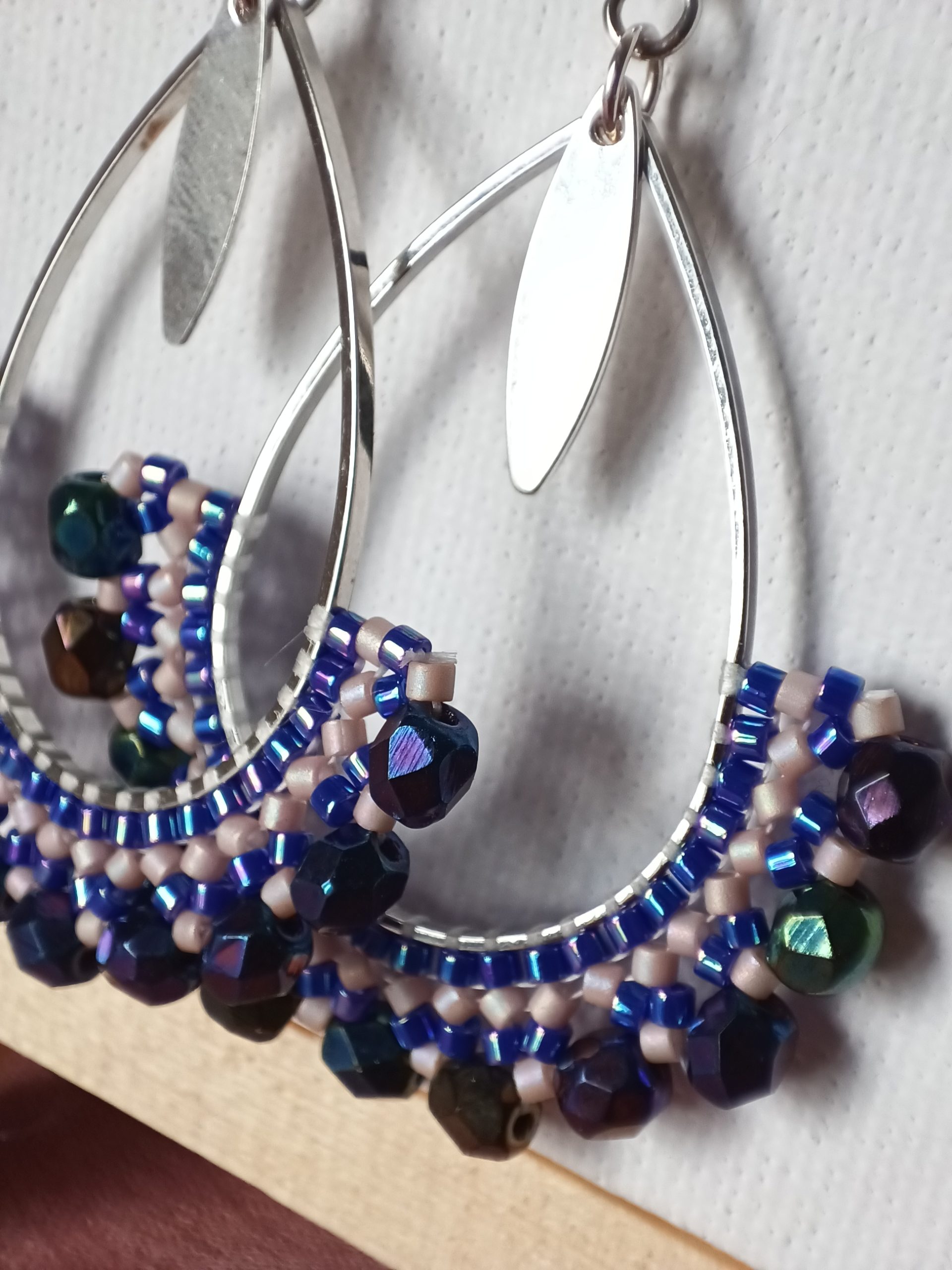 Boucles d’oreilles – Goutte Bleu pétrole – Image 2