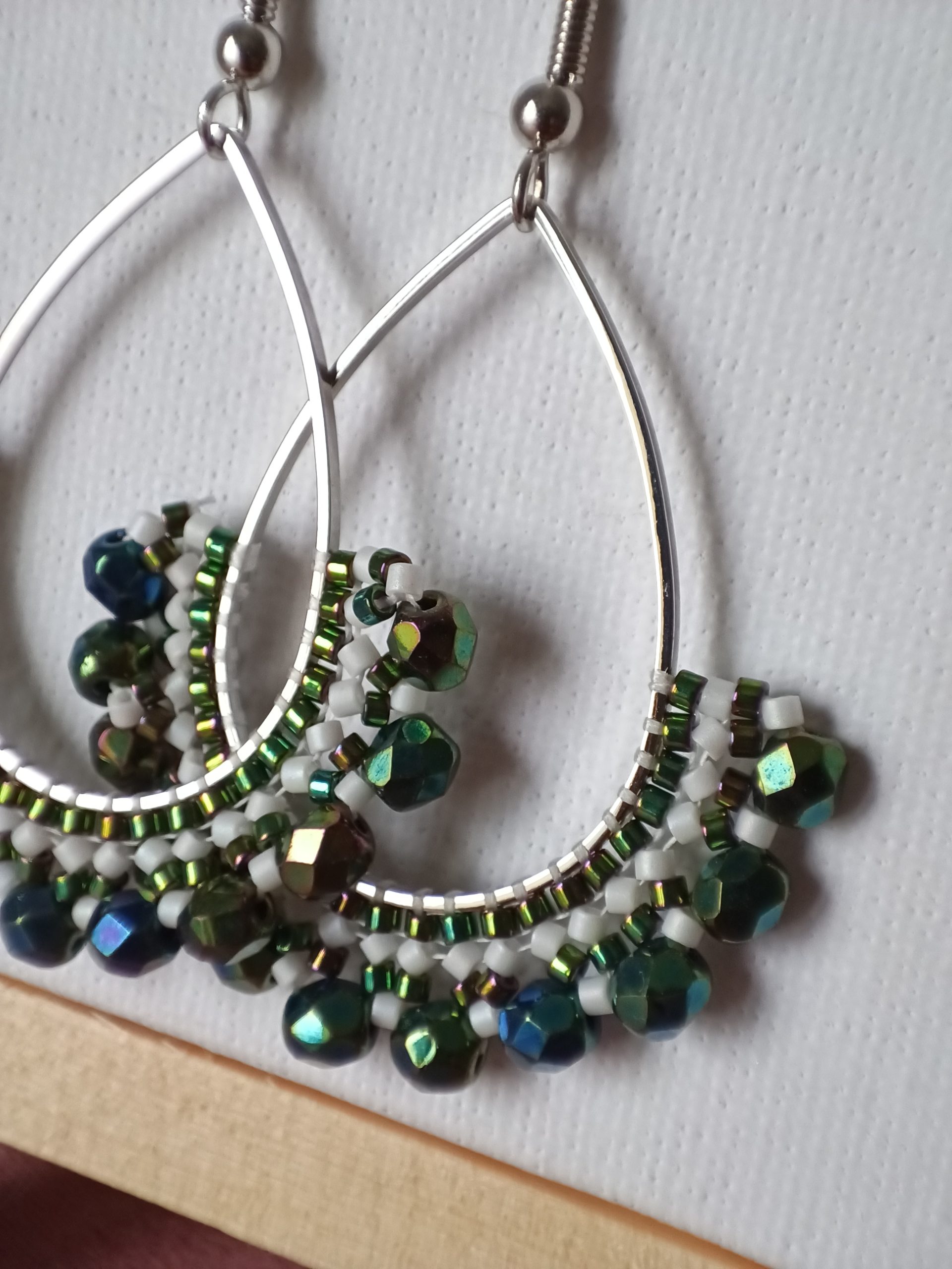 Boucles d’oreilles – Goutte Bleu vert irisé – Image 2