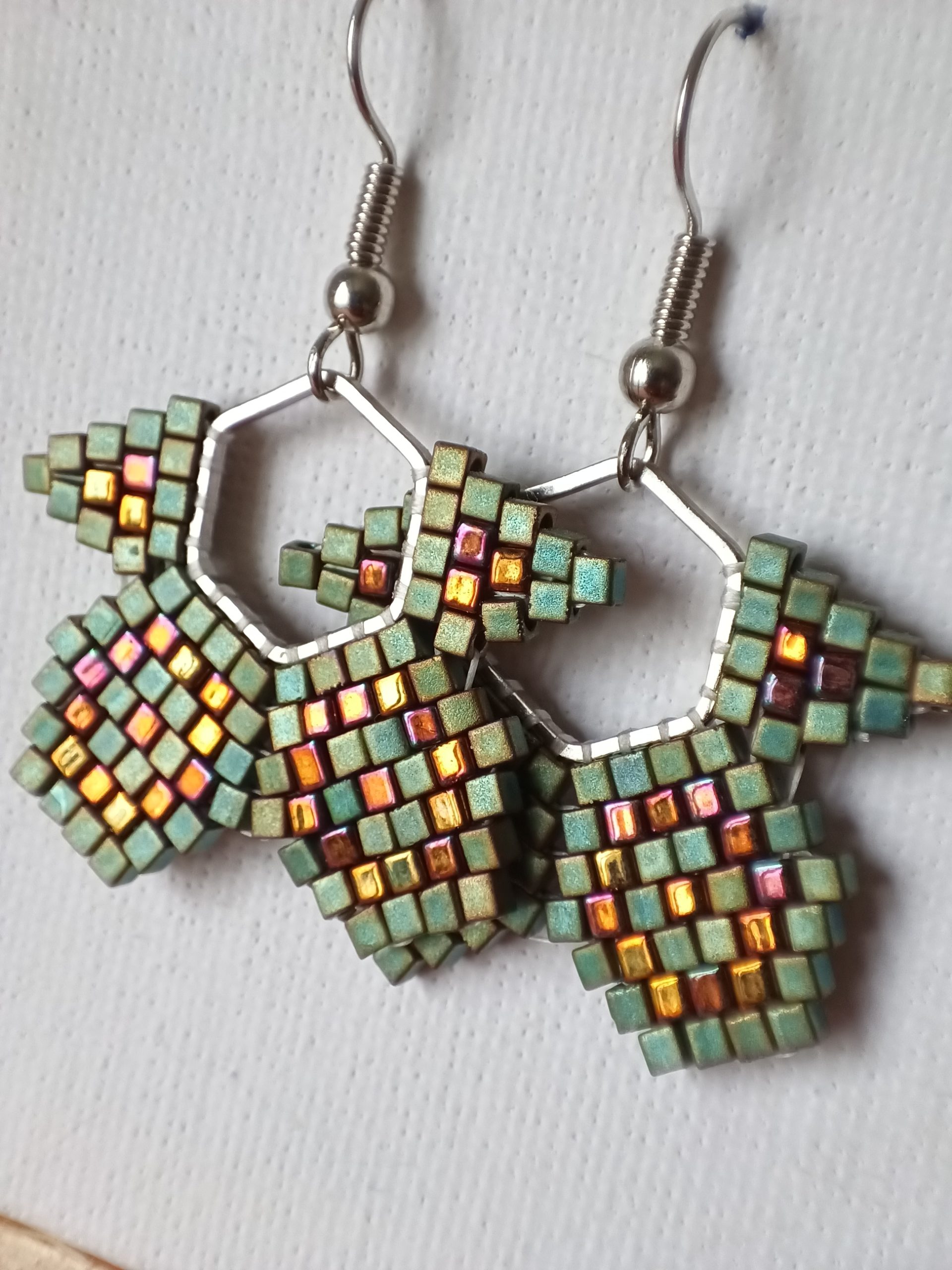 Boucles d’oreilles – Hexagone silhouette – Image 2