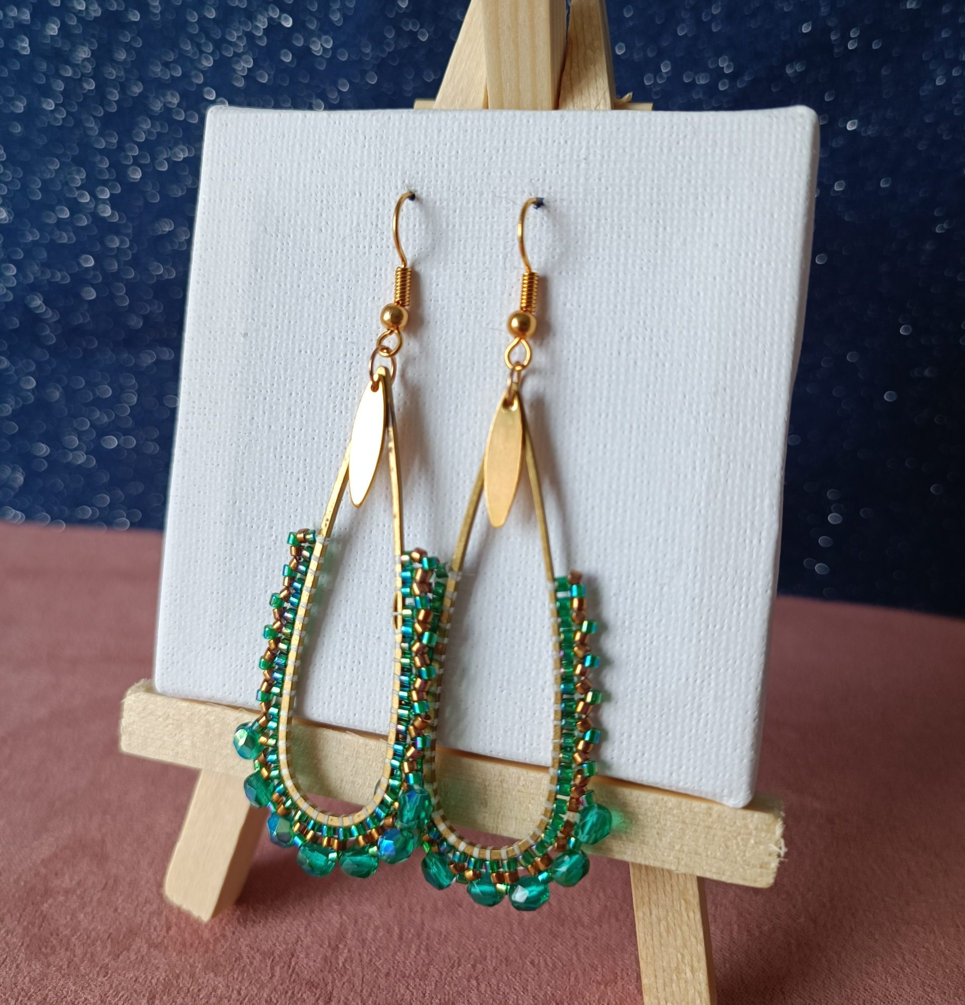 Boucles d’oreilles – Goutte Longue Vert et doré