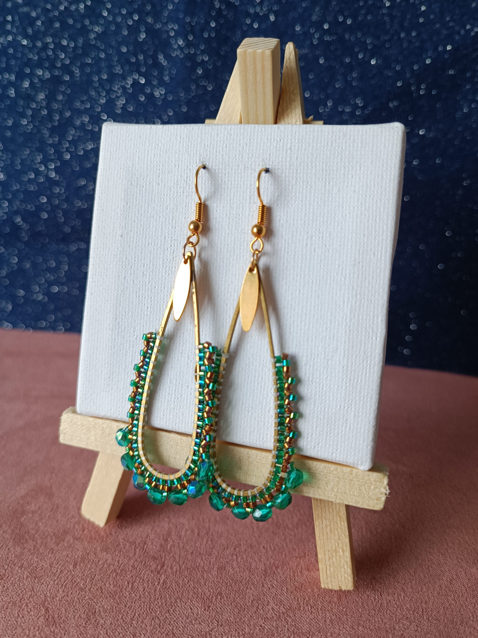 Boucles d’oreilles – Goutte Longue Vert et doré