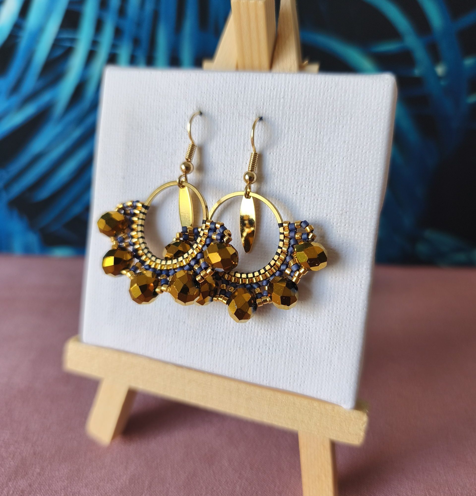 Boucles d’oreilles – Anneau 2cm doré et bleu