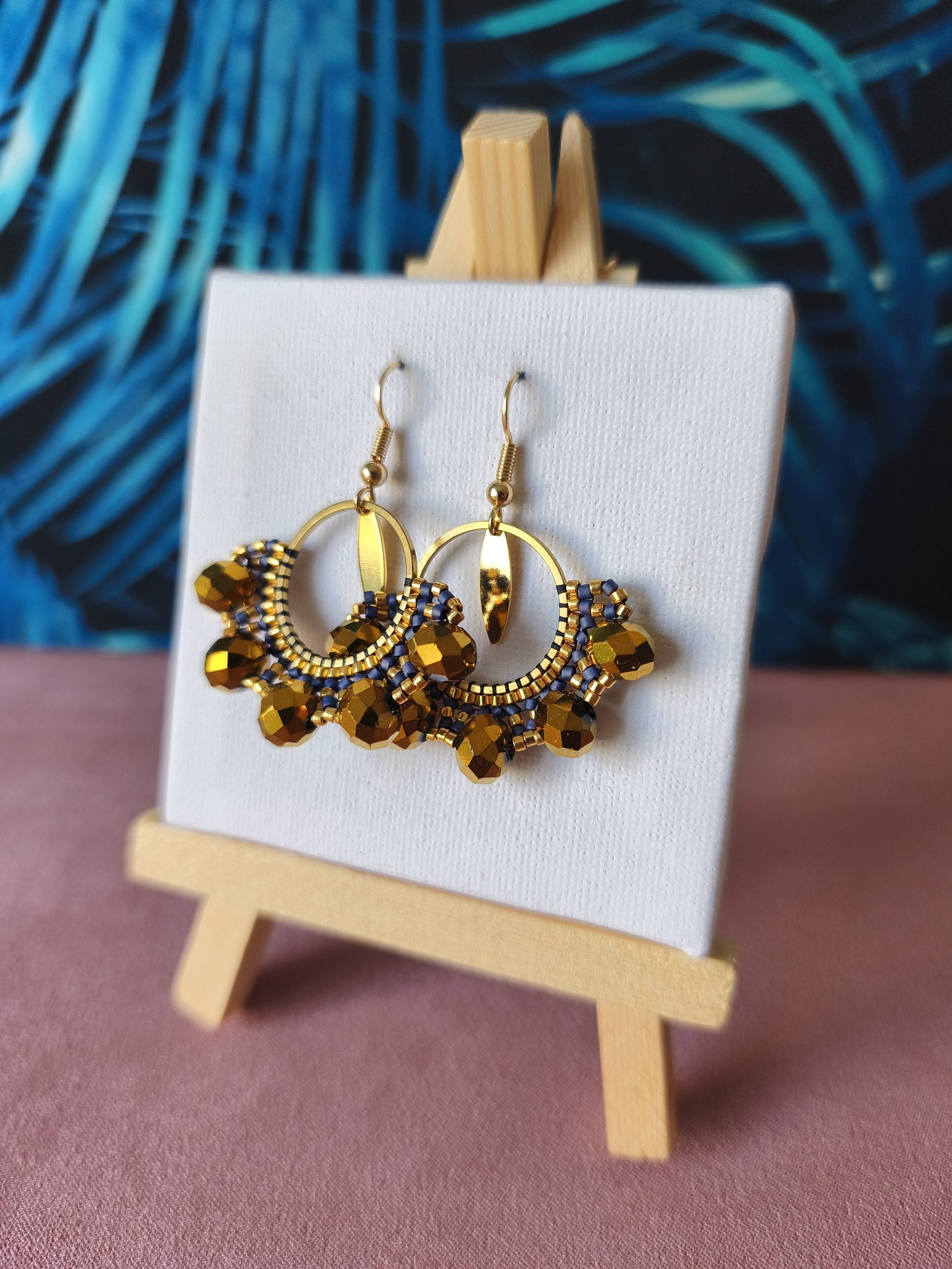 Boucles d’oreilles – Anneau 2cm doré et bleu