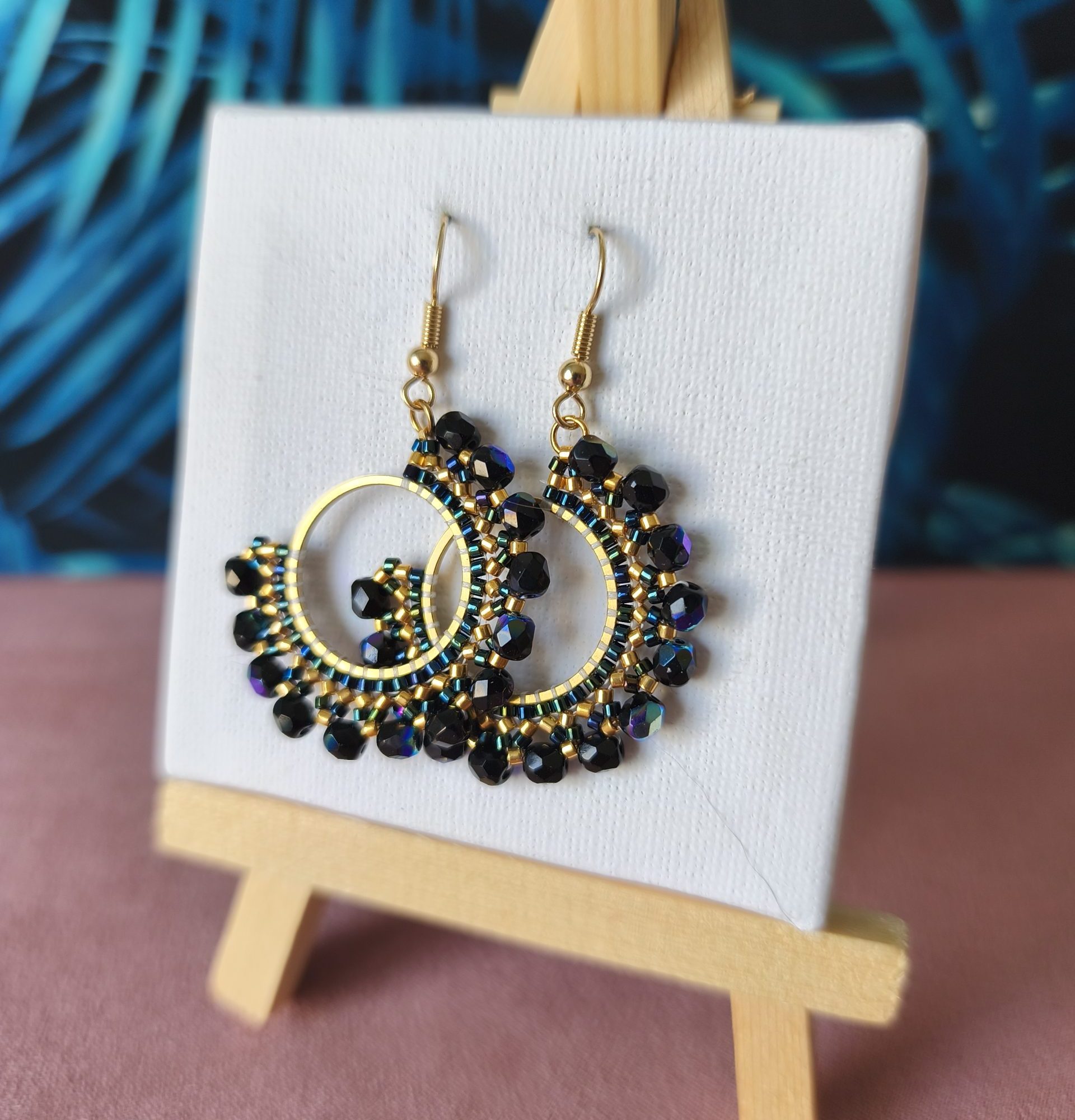 Boucles d’oreilles – Anneau 2cm doré et noir bleuté