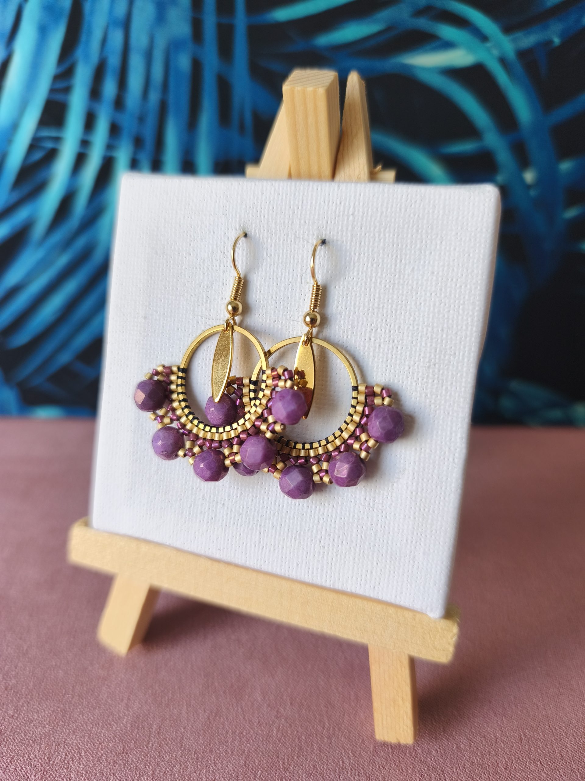 Boucles d’oreilles – Anneau 2cm doré et violet irisé