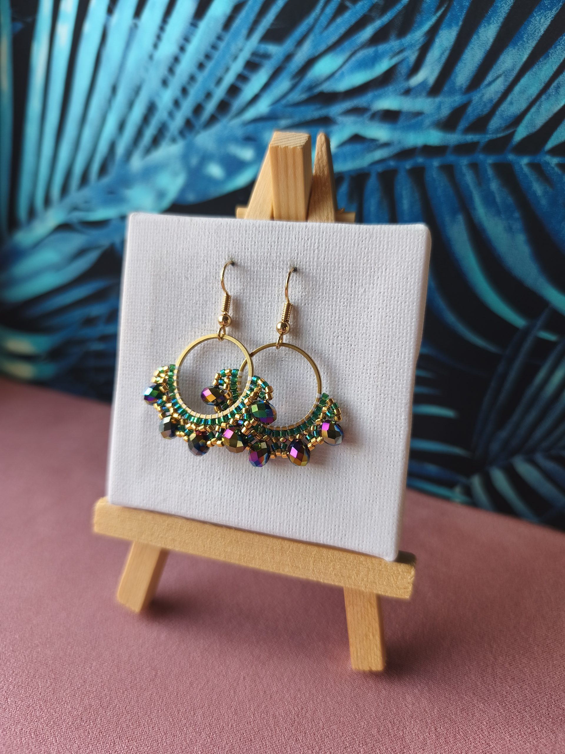 Boucles d’oreilles – Anneau 2cm doré et vert irisé
