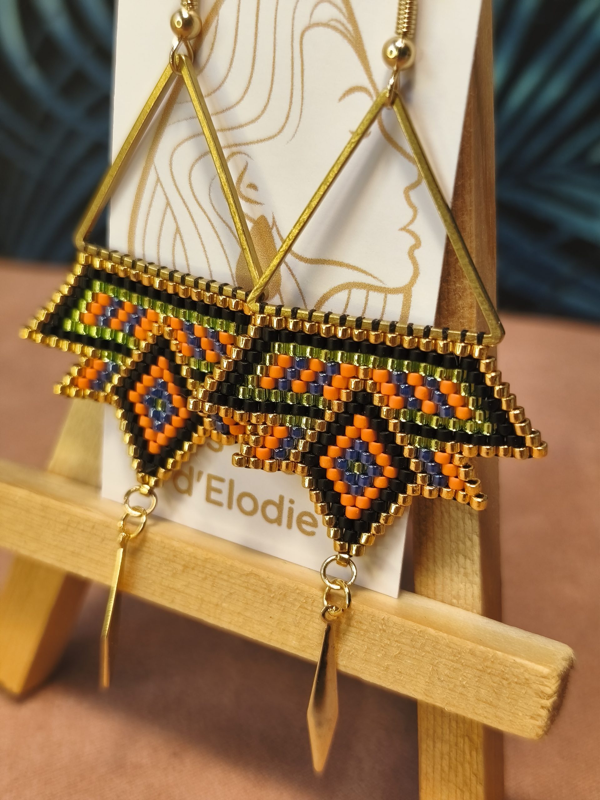 Boucles d'oreilles - Tissage sur forme triangle – Image 2