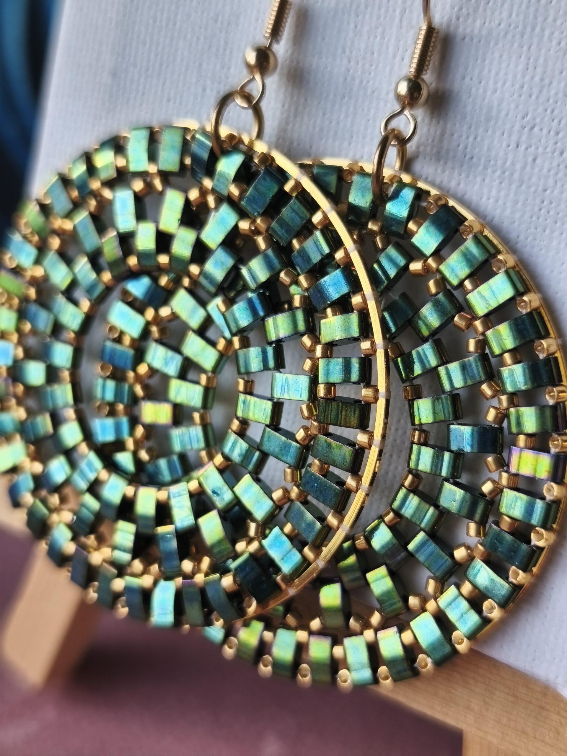 Boucles d’oreilles – Anneau 5cm bleu vert métallisé – Image 2