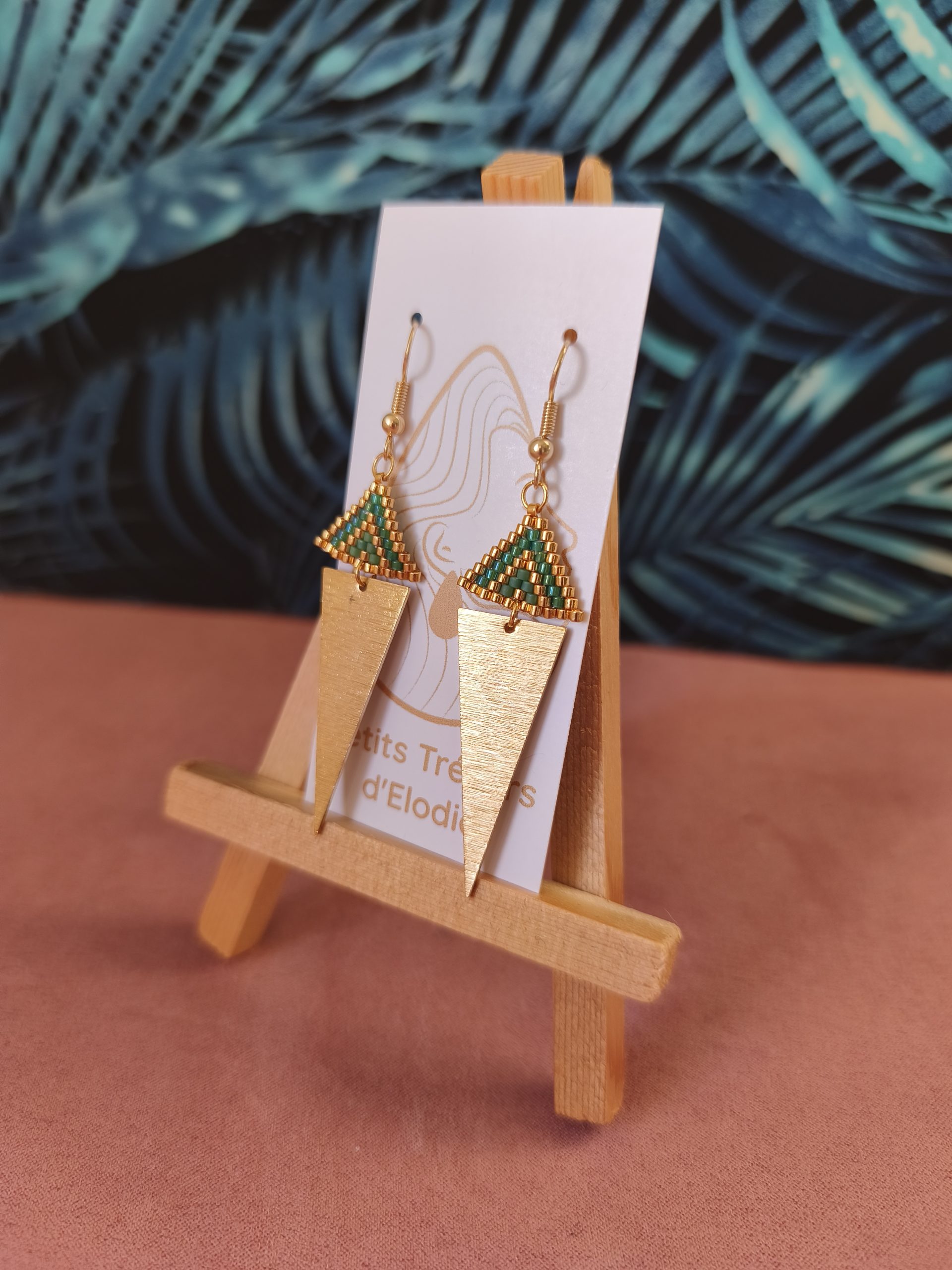 Boucles d'oreilles - Mini triangle tissage vert